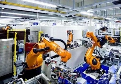 CATL榮登2016年度輕工業(yè)百強(qiáng)榜,并入選新能源十強(qiáng)企業(yè)